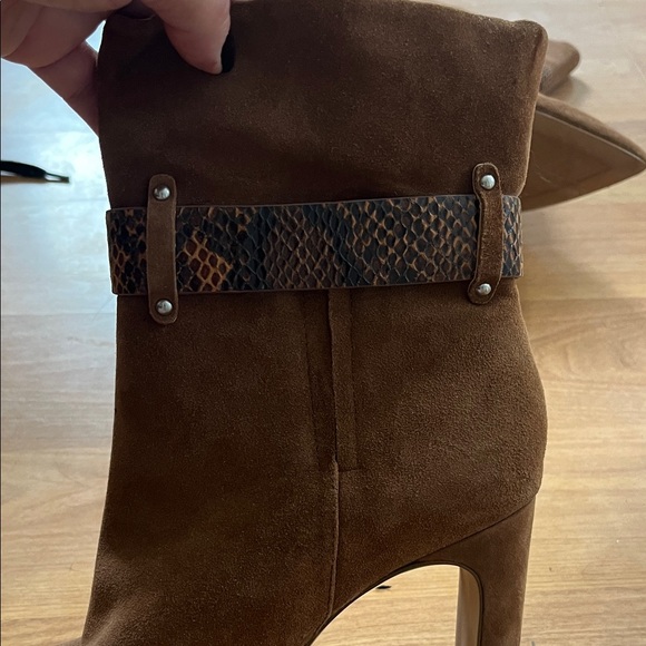 Jessica Simpson Brown Heeled Boots with Snakeskin Detail - Picture 4 of 5